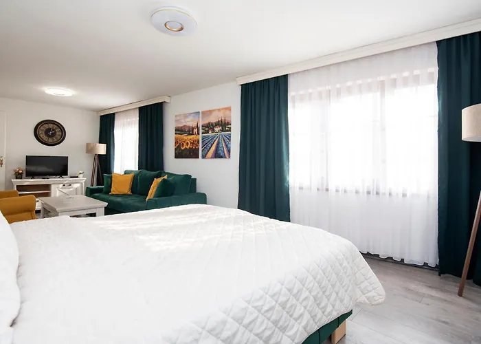 Lubina Apartments
